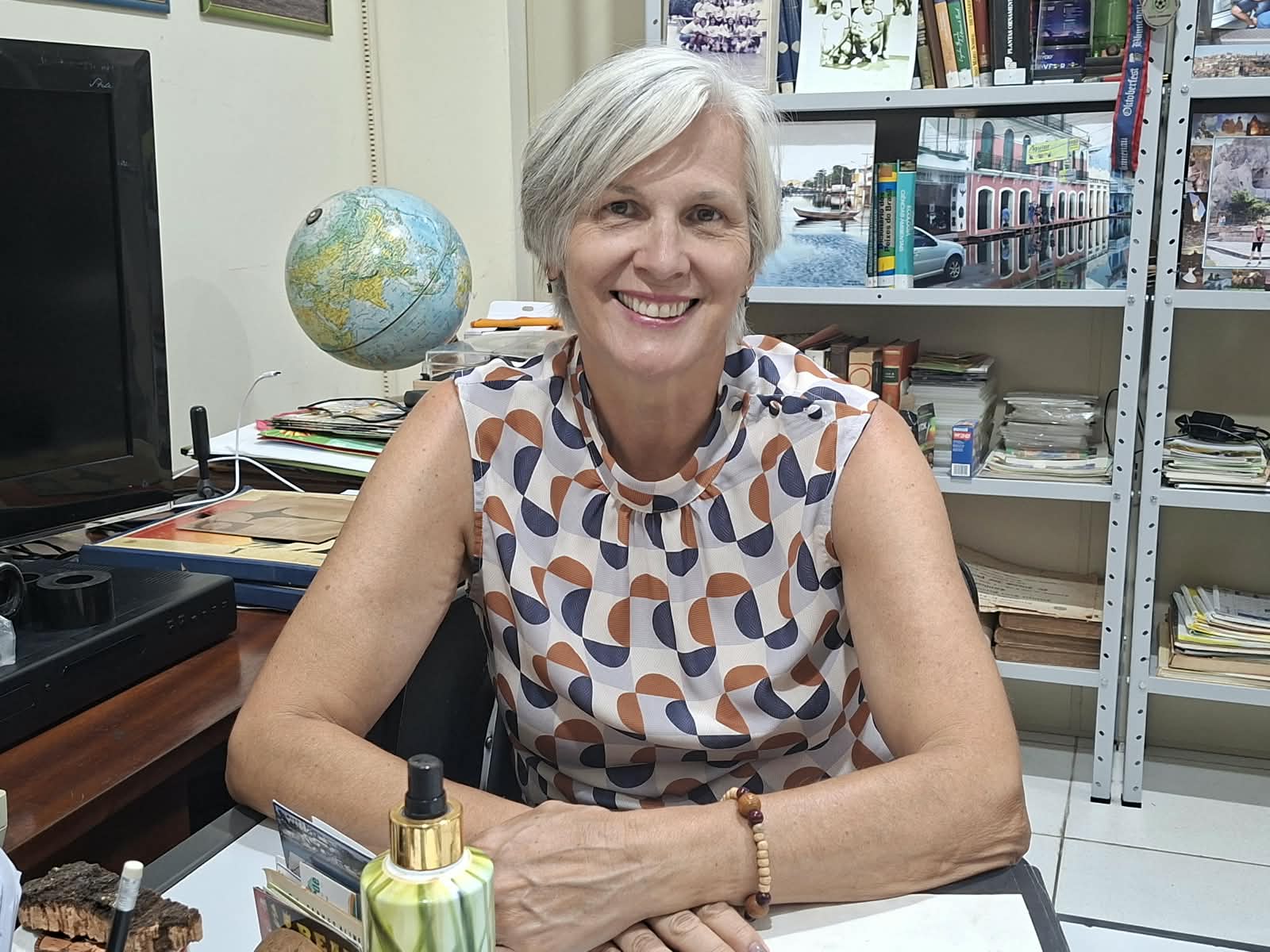 Claudinea Nunes - Professora